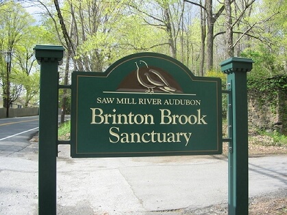 Entrance sign for Brinton Brook Sanctuary on Route 9A in Croton-on-Hudson. Photo: SMRA/Anne Swaim